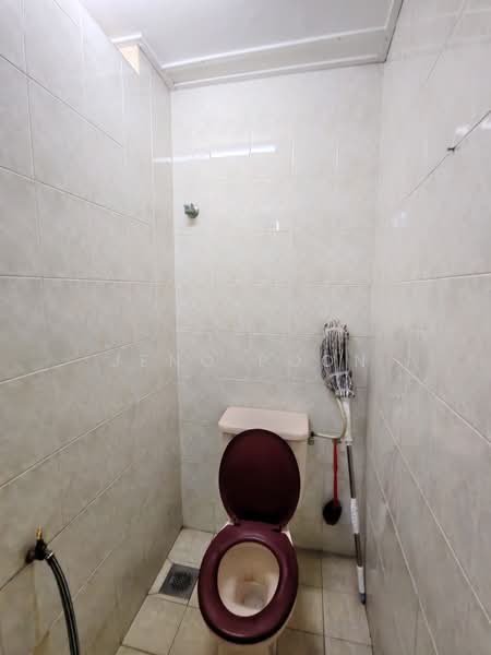 2-storey Terraced House for Sale in Sri Petaling (Kuala Lumpur) - Jeno Poon - Bathroom - PropertyGuru.com.my
