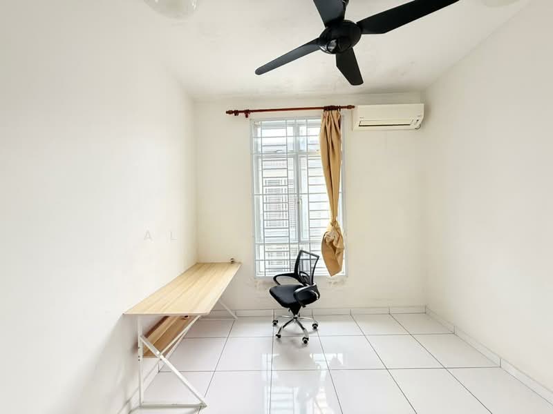 2-storey Terraced House for Rent in Iskandar Puteri (Nusajaya) (Johor) - Alisa Liang - Study - PropertyGuru.com.my
