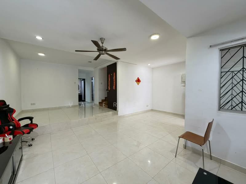 Rumah Teres 2 Tingkat untuk Dijual di Kepong (Kuala Lumpur) - Valerie Ng - Living Room - PropertyGuru.com.my