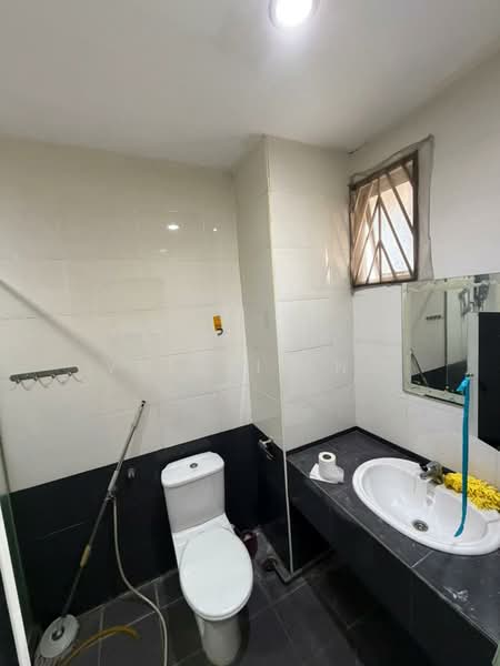 Rumah Teres 2 Tingkat untuk Dijual di Kepong (Kuala Lumpur) - Valerie Ng - Bathroom - PropertyGuru.com.my