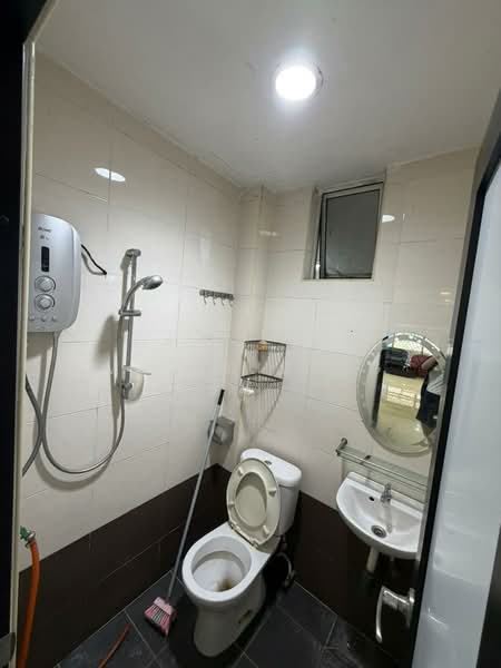 Rumah Teres 2 Tingkat untuk Dijual di Kepong (Kuala Lumpur) - Valerie Ng - Bathroom - PropertyGuru.com.my