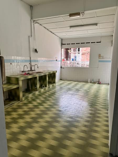 Servis Apartment untuk Disewa di D'carlton (Residensi Seri Mega) - Joe Loh - Kitchen - PropertyGuru.com.my