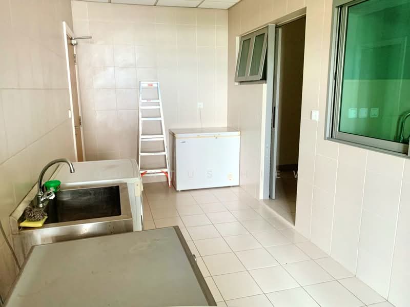 Kondominium untuk Disewa di 10 Mont Kiara @ MK10 - Quintus Hiew - Kitchen - PropertyGuru.com.my