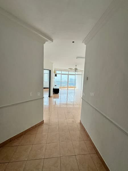 Condominium for Sale at Venice Hill - Erica Law - Corridor - PropertyGuru.com.my