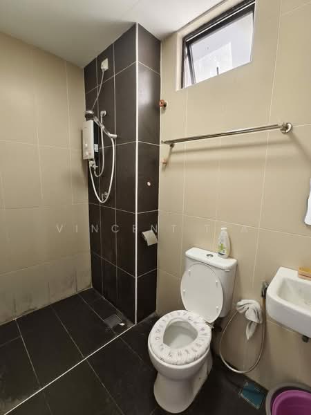 Apartment for Rent at The Garden Residences - Vincent Tea - Bathroom - PropertyGuru.com.my