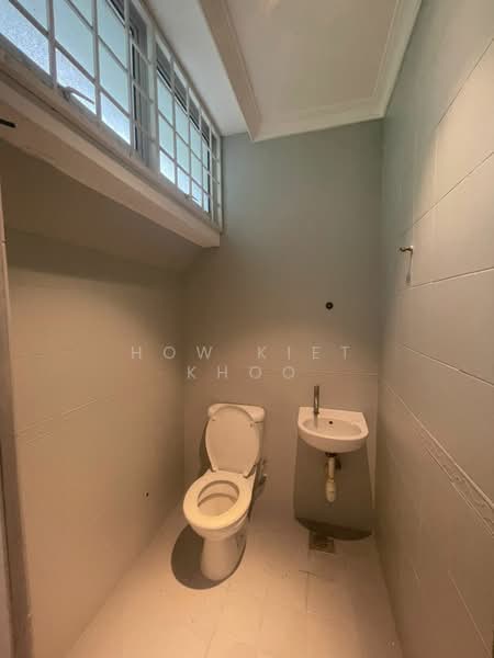 Bungalow for Rent in Ampang Jaya (Ampang) - How Kiet Khoo - Bathroom - PropertyGuru.com.my