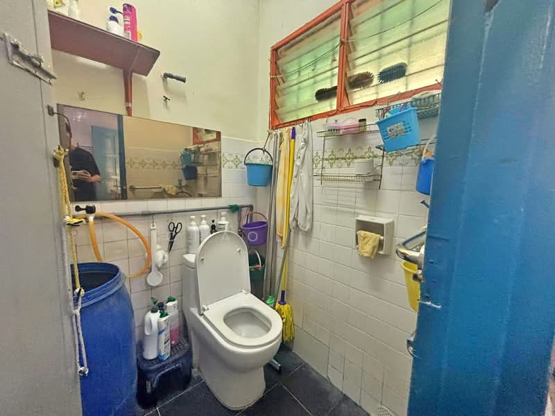 Terraced House for Sale in Taman Bukit Intan (Sri Petaling) - ChaoLim . - Bathroom - PropertyGuru.com.my