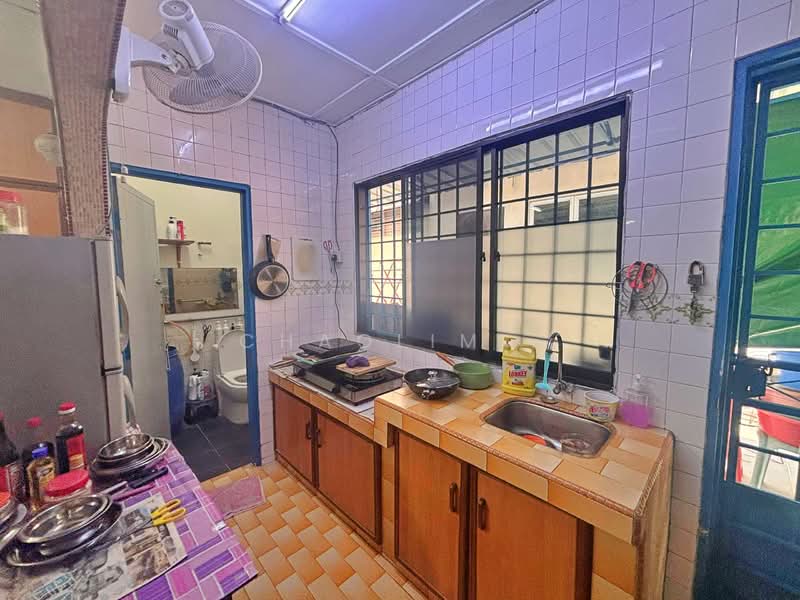 Terraced House for Sale in Taman Bukit Intan (Sri Petaling) - ChaoLim . - Kitchen - PropertyGuru.com.my
