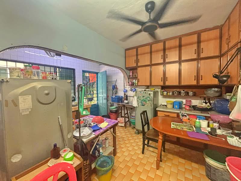 Terraced House for Sale in Taman Bukit Intan (Sri Petaling) - ChaoLim . - Kitchen - PropertyGuru.com.my