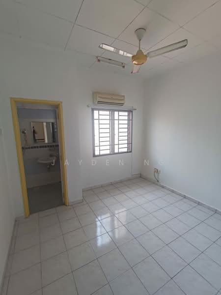2-storey Terraced House for Sale in Taman Mutiara Rini (Skudai) - Jayden Ng - Bathroom - PropertyGuru.com.my