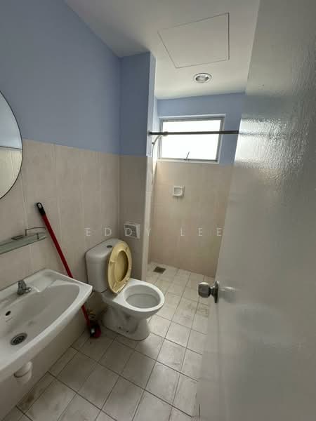 Kondominium untuk Disewa di Viva Residency - Eddy Lee - Bathroom - PropertyGuru.com.my