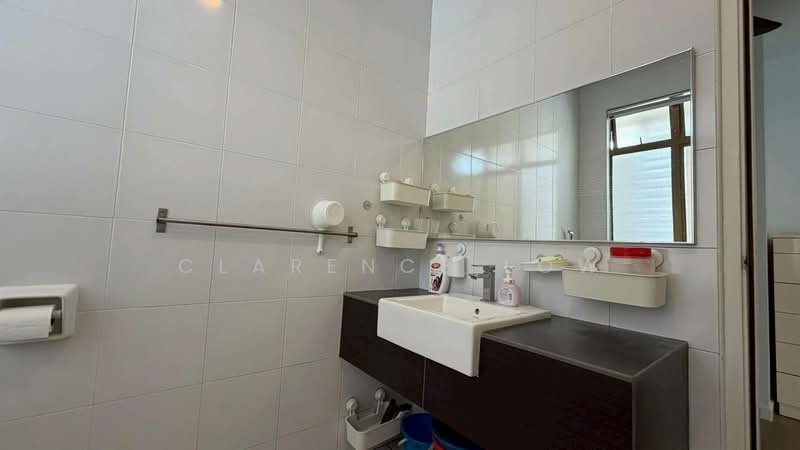 Rumah Teres 2 Tingkat untuk Disewa di Skudai (Johor) - Clarence Low - Bathroom - PropertyGuru.com.my