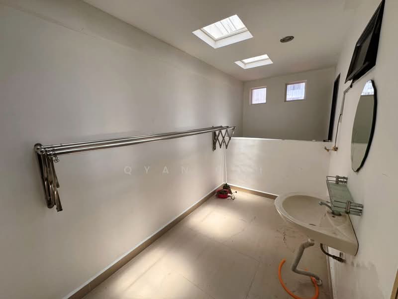 2-storey Terraced House for Sale in Taman Desa Green (Jelutong) - Qyan Goh - Bathroom - PropertyGuru.com.my