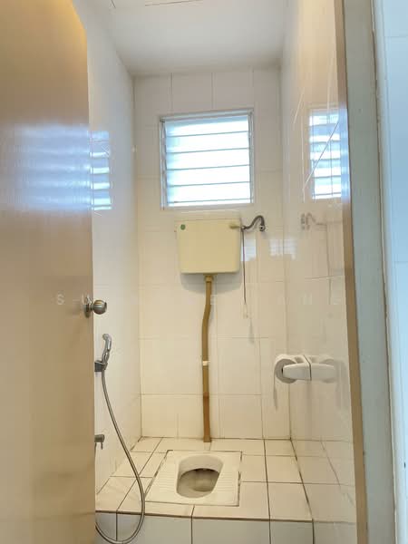 Pejabat untuk Disewa di Ara Damansara (Selangor) - Suzanne TANG - Bathroom - PropertyGuru.com.my