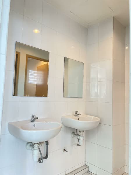 Pejabat untuk Disewa di Ara Damansara (Selangor) - Suzanne TANG - Bathroom - PropertyGuru.com.my