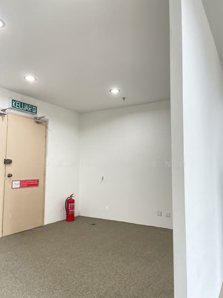 Pejabat untuk Disewa di Ara Damansara (Selangor) - Suzanne TANG - Entrance - PropertyGuru.com.my