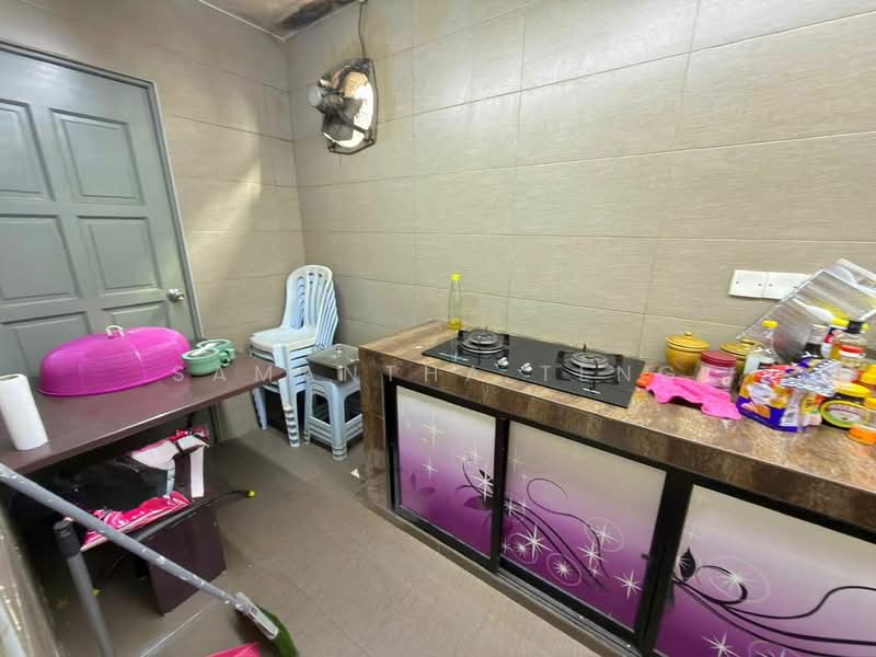 Rumah Teres 2 Tingkat untuk Dijual di Bandar Tiram (Ulu Tiram) - Samantha Teng - Kitchen - PropertyGuru.com.my
