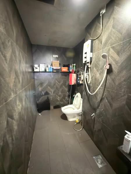 Rumah Teres 2 Tingkat untuk Dijual di Bandar Tiram (Ulu Tiram) - Samantha Teng - Bathroom - PropertyGuru.com.my