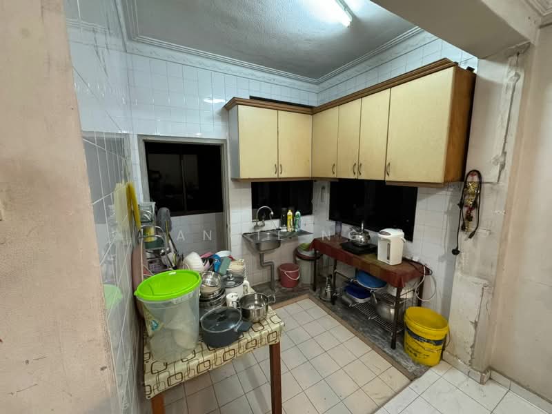 Apartment for Sale at Kenanga Mewah Apartment - Angie Ng - Kitchen - PropertyGuru.com.my
