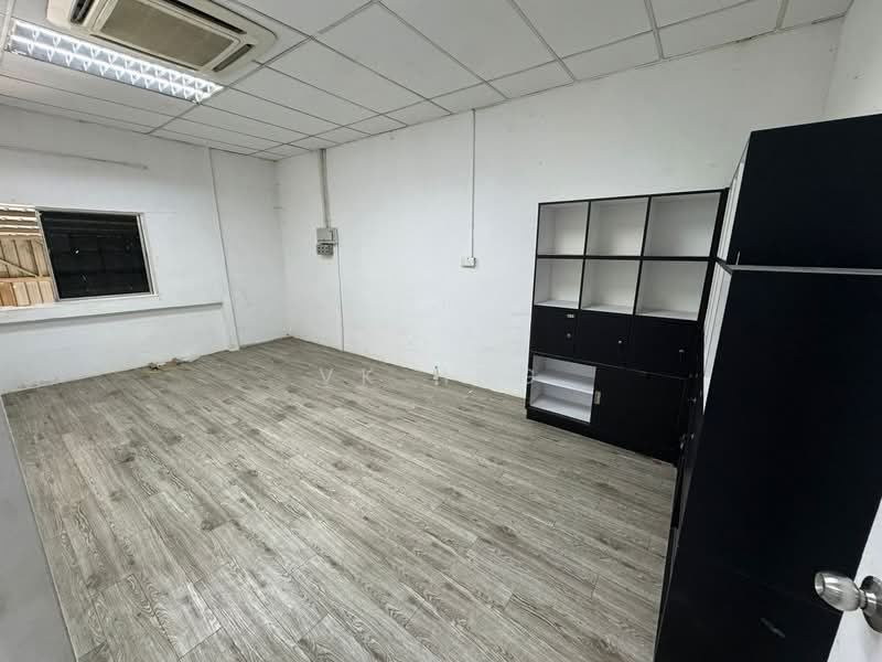 Terrace Factory for Sale in Skudai (Johor) - VK Hng - Interior - PropertyGuru.com.my