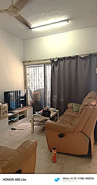 2-storey Terraced House for Sale in Taman Cempaka (Ampang) - Sammi Chong - Living Room - PropertyGuru.com.my