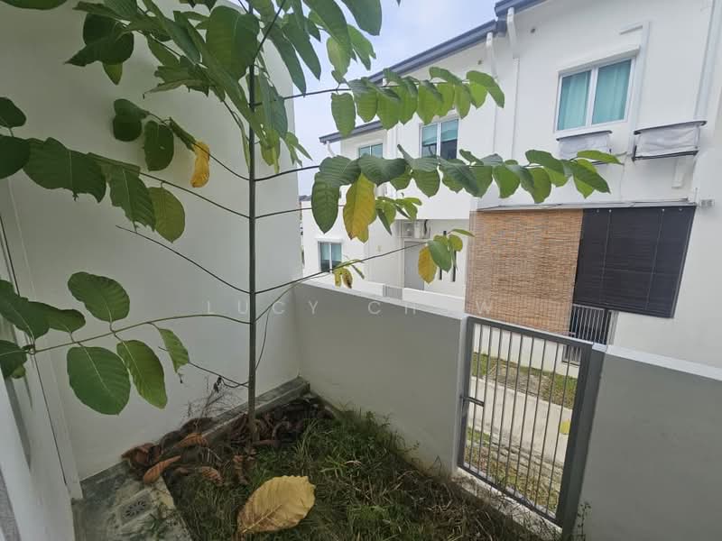 2-storey Terraced House for Sale in Bandar Gamuda Gardens (Rawang) - Lucy Chow - Exterior - PropertyGuru.com.my