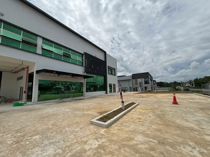Kilang untuk Disewa di Taman Perindustrian Tropika (Ulu Tiram) - Ruby Teow - Exterior - PropertyGuru.com.my