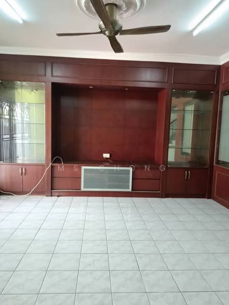 2-storey Terraced House for Rent in Seksyen U5 (Shah Alam) - MS Chong - Living Room - PropertyGuru.com.my
