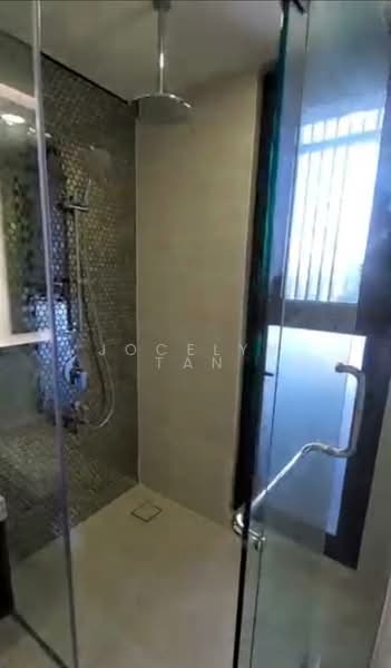 Service Residence for Sale at Star Residences Two - Jocelyn Tan - Bathroom - PropertyGuru.com.my