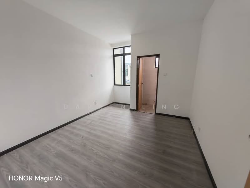 Rumah Teres 2 Tingkat untuk Dijual di City Garden (Samarahan) - Darren Ling - Interior - PropertyGuru.com.my