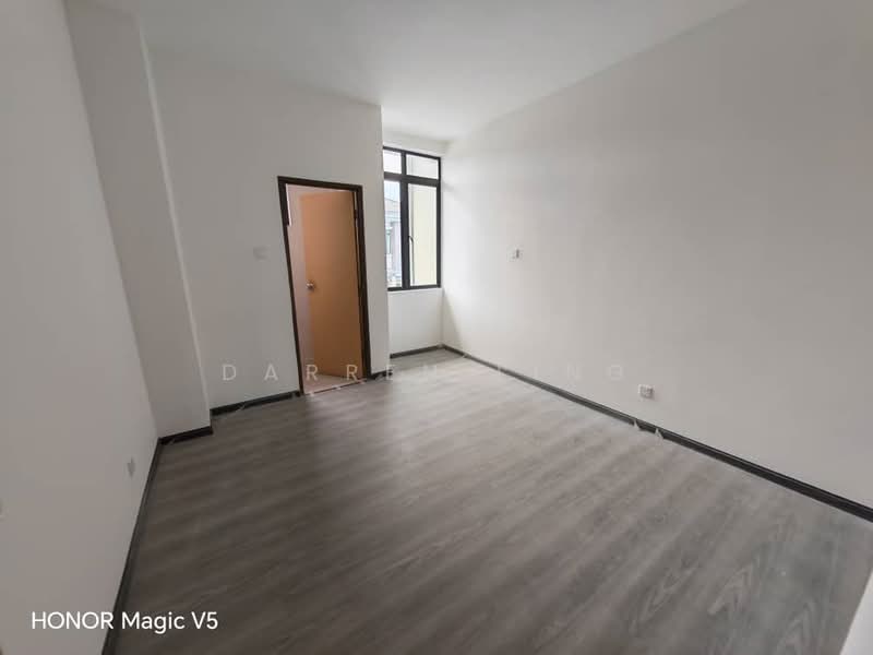 Rumah Teres 2 Tingkat untuk Dijual di City Garden (Samarahan) - Darren Ling - Interior - PropertyGuru.com.my