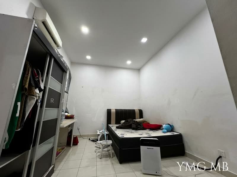 Semi-Detached House for Sale in Kapar (Selangor) - Raymond Choo - Bedroom - PropertyGuru.com.my