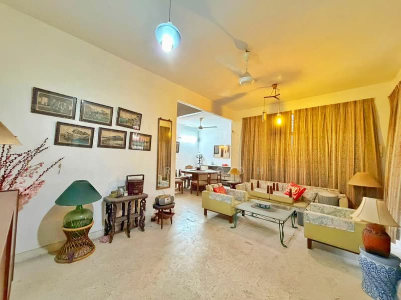 Rumah Teres 2 Tingkat untuk Dijual di Island Park (Jelutong) - Gary Goh - Living Room - PropertyGuru.com.my