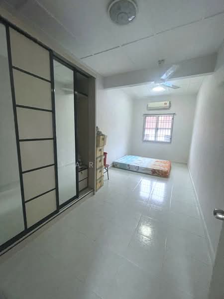 2-storey Terraced House for Sale in Bukit Indah (Iskandar Puteri (Nusajaya)) - Karl Lim - Bedroom - PropertyGuru.com.my