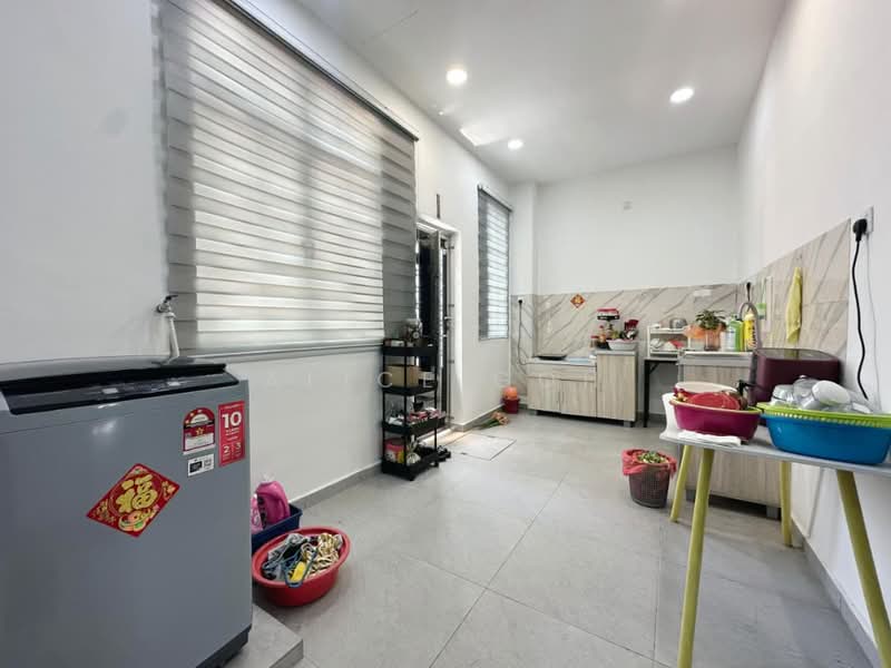Rumah Teres 2 Tingkat untuk Dijual di Bandar Putra (Kulai) - Alice Goh - Kitchen - PropertyGuru.com.my