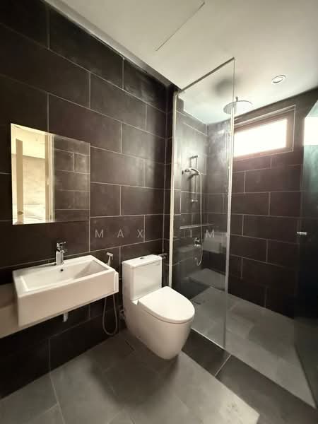 4.5-storey Terraced House for Sale in Kampung Sungai Kayu Ara (Petaling Jaya) - Max Lim - Bathroom - PropertyGuru.com.my