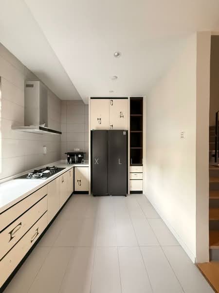 4.5-storey Terraced House for Sale in Kampung Sungai Kayu Ara (Petaling Jaya) - Max Lim - Kitchen - PropertyGuru.com.my