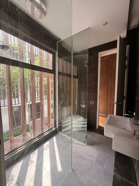 4.5-storey Terraced House for Sale in Kampung Sungai Kayu Ara (Petaling Jaya) - Max Lim - Bathroom - PropertyGuru.com.my