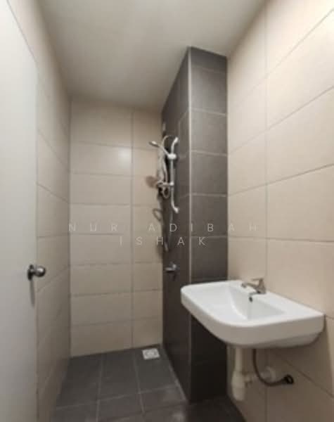 Condominium for Sale at The Holmes 1 - Nur Adibah Ishak - Bathroom - PropertyGuru.com.my