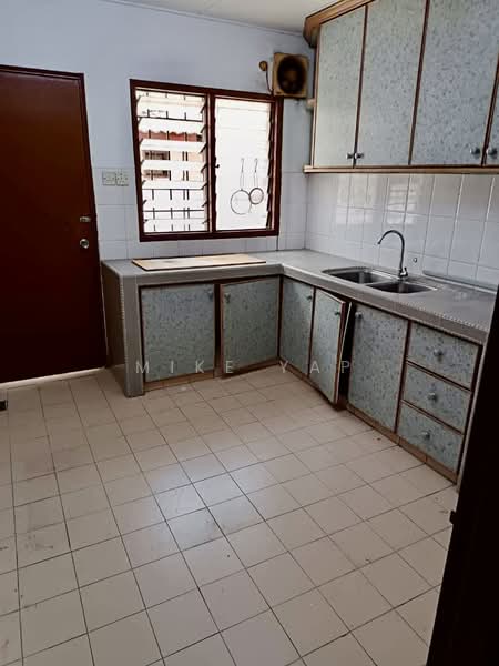 2-storey Terraced House for Sale in Usj 11 (Subang Jaya) - Mike Yap - Kitchen - PropertyGuru.com.my