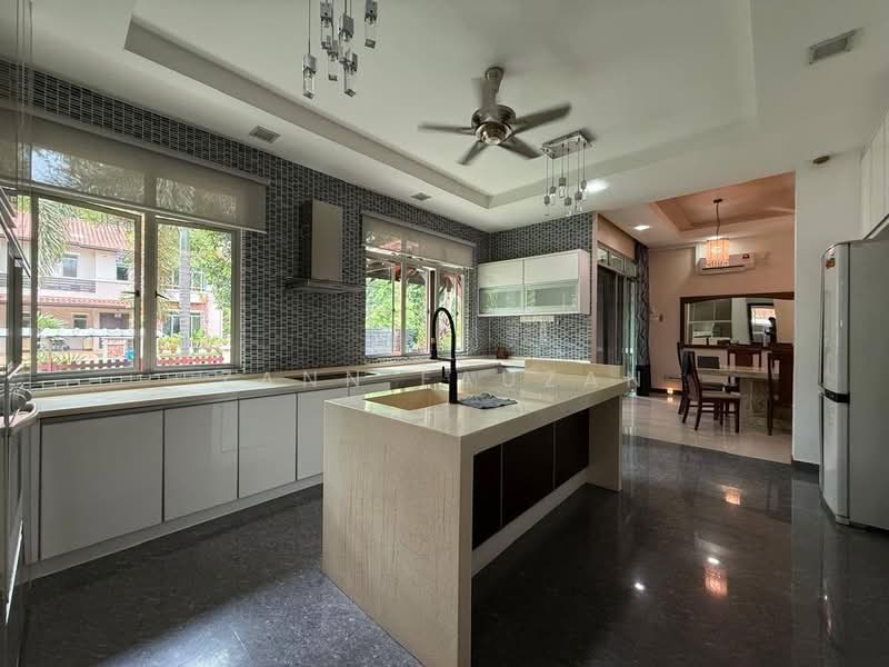 Rumah Banglo untuk Dijual di Setia Eco Park (Setia Alam) - Zann Fauzan - Kitchen - PropertyGuru.com.my