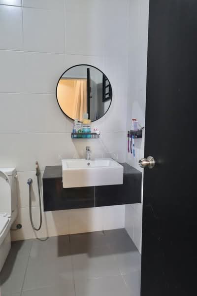 2-storey Terraced House for Rent in Iskandar Puteri (Nusajaya) (Johor) - Karine Sior - Bathroom - PropertyGuru.com.my