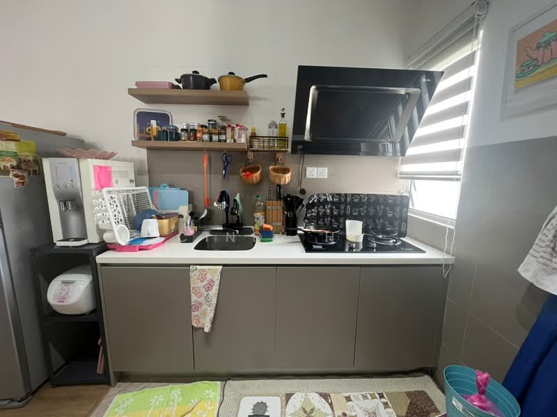 Condominium for Sale at Lakefront Homes - Cindy Ho - Kitchen - PropertyGuru.com.my