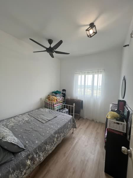 Condominium for Sale at Lakefront Homes - Cindy Ho - Bedroom - PropertyGuru.com.my