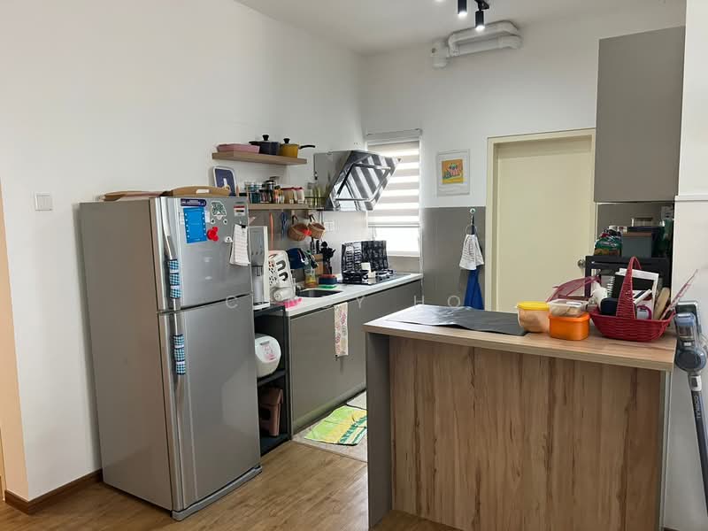 Condominium for Sale at Lakefront Homes - Cindy Ho - Kitchen - PropertyGuru.com.my