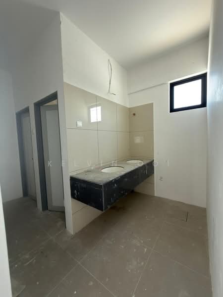 Factory for Sale in Perai (Penang) - Kelvin Ooi - Bathroom - PropertyGuru.com.my