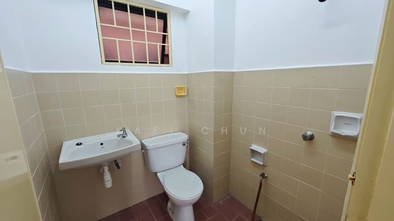 Apartment for Sale at Aman Puri Apartment - Kael Chun - Bathroom - PropertyGuru.com.my