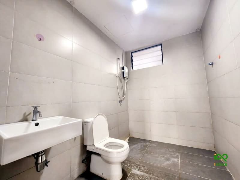 Kondominium untuk Dijual di Ken Rimba Condominium 1 - Josephine Chou - Bathroom - PropertyGuru.com.my