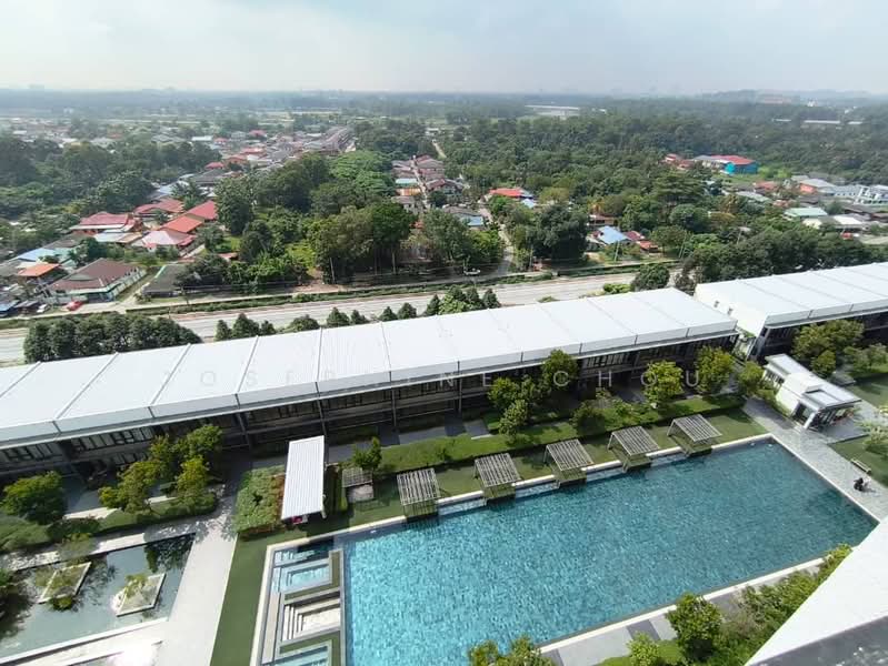 Kondominium untuk Dijual di Ken Rimba Condominium 1 - Josephine Chou - Pool - PropertyGuru.com.my