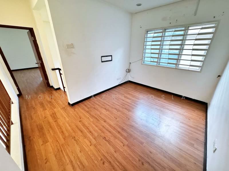 Semi-Detached House for Sale in Bangi (Selangor) - Mohd Nazri Roslan - Corridor - PropertyGuru.com.my